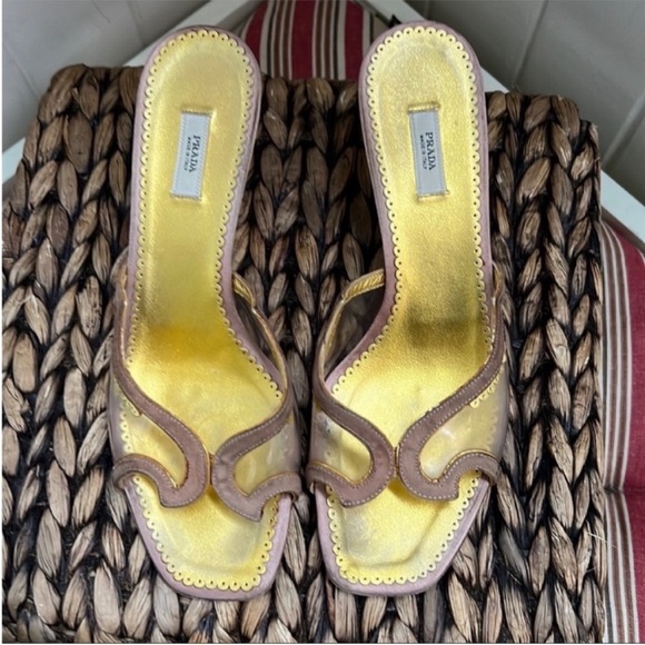 Prada Gold Suede Trimmed Textured Lucite Heeled Mules - Picture 2 of 14